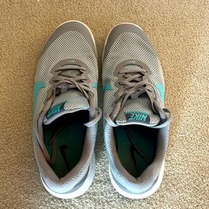 Women’s Nike Flex Experience RN 4 Running Shoes - Size 11
